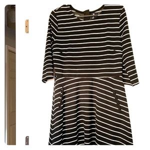 Black and white striped Gap Dress ( WITH POCKETS)